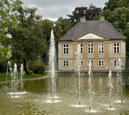 Top 8 Roles of Fountain Pumps in Your Pond