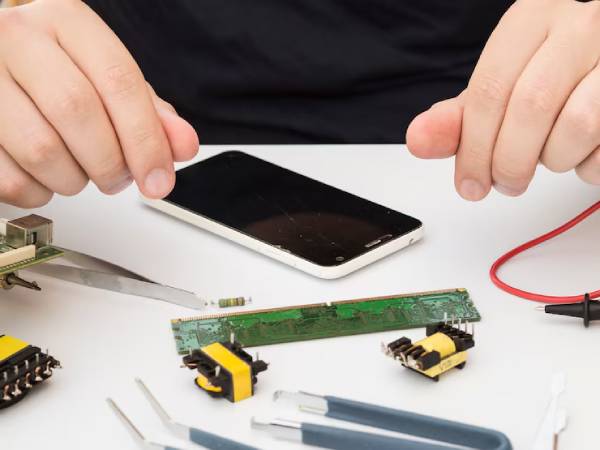 Common iPhone Repair Myths You Should Stop Believing